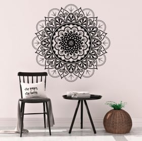 Vinile adesivo mandala muri