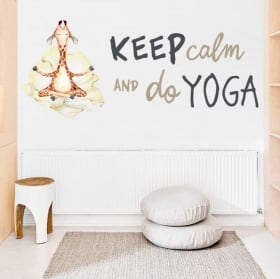 Vinile e adesivi giraffa con frase in inglese keep calm yoga