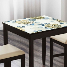 Vinili fiori per decorare le tavole